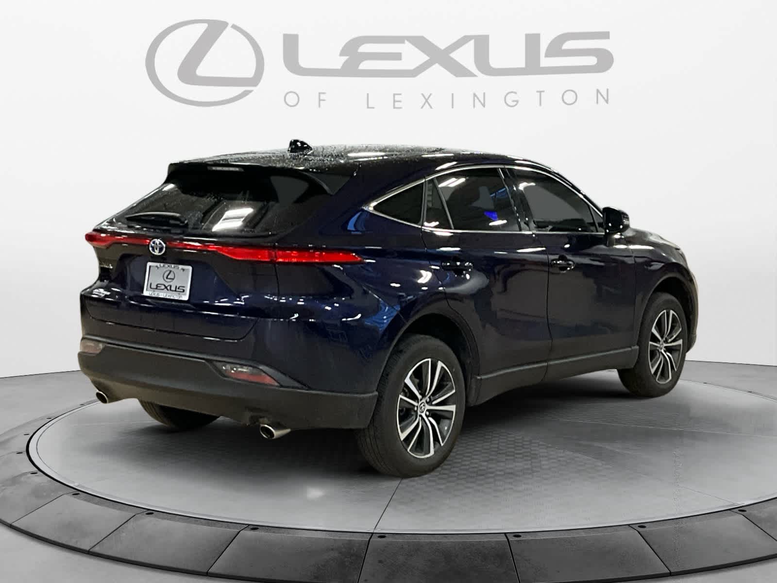 2023 Toyota Venza LE