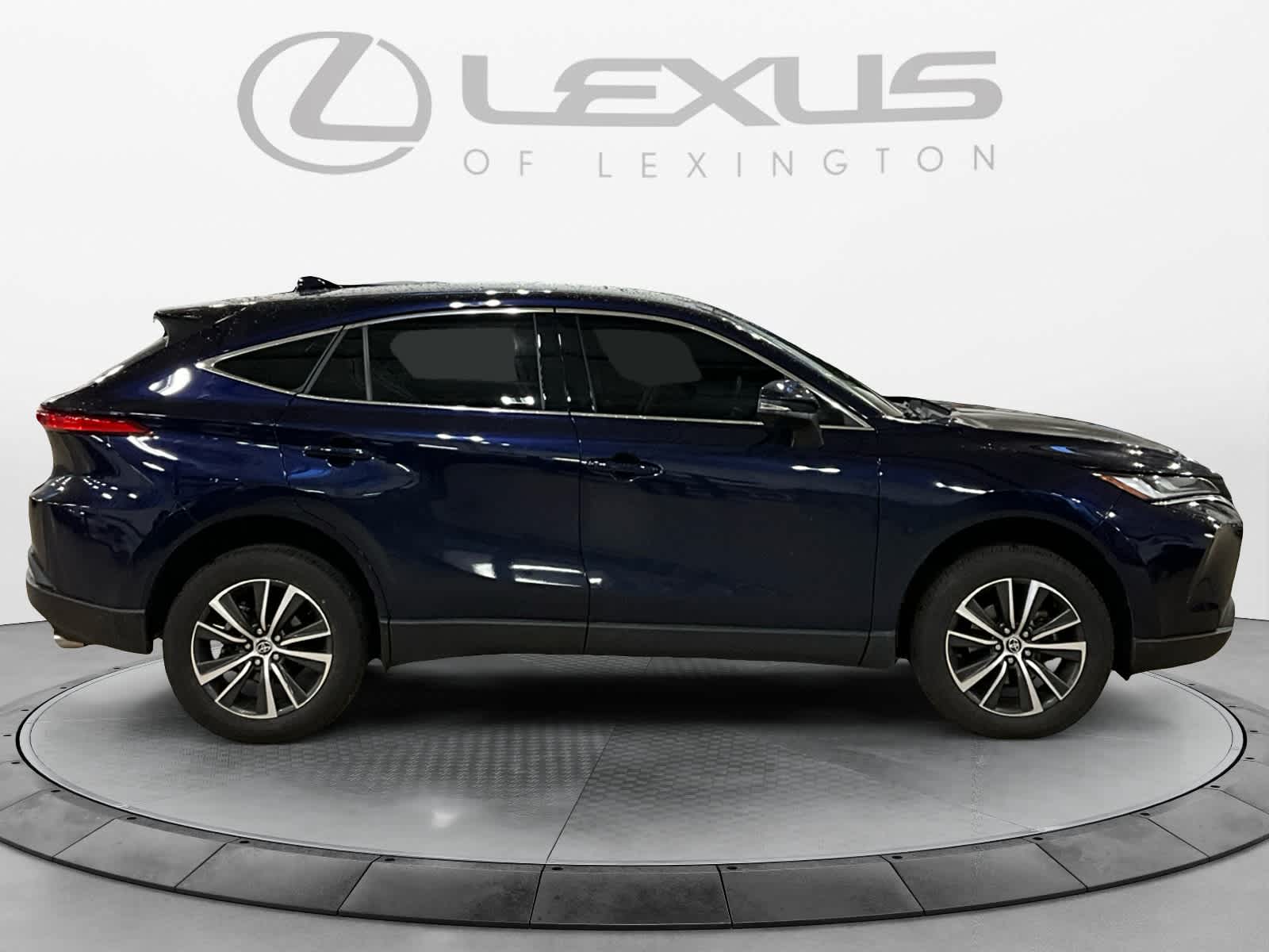 2023 Toyota Venza LE