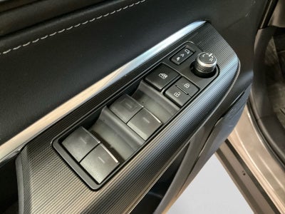 2023 Toyota Venza XLE