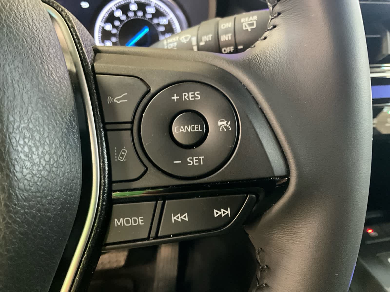 2023 Toyota Venza XLE