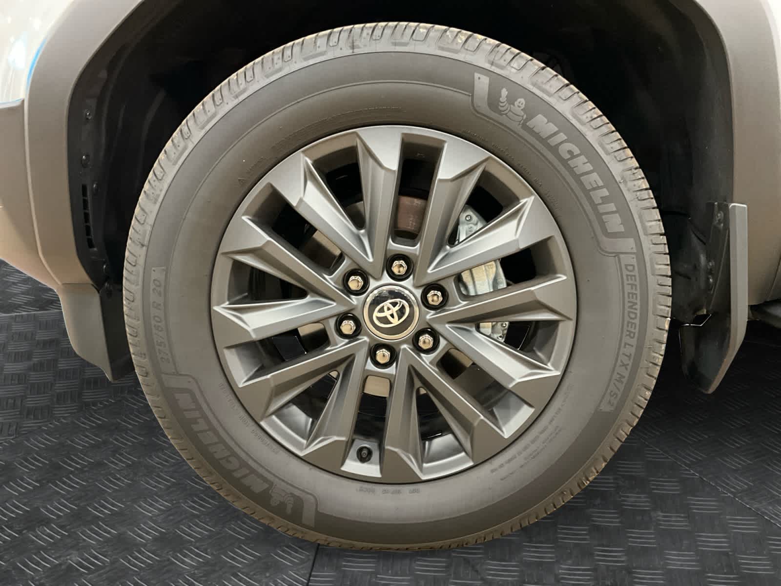 2026 Toyota Land Cruiser 4WD (Natl)