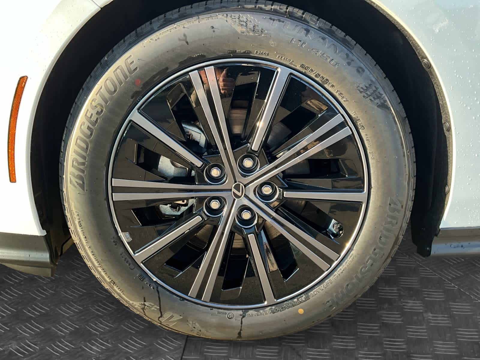 2026 Lexus ES 350h Premium+