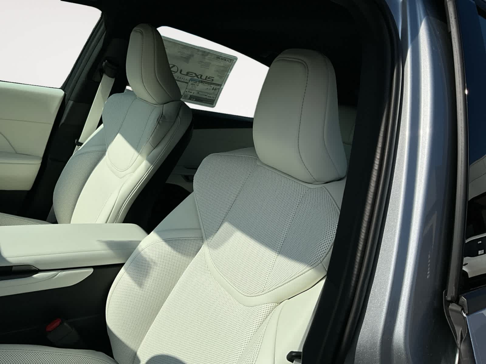 2026 Lexus ES 350h Premium