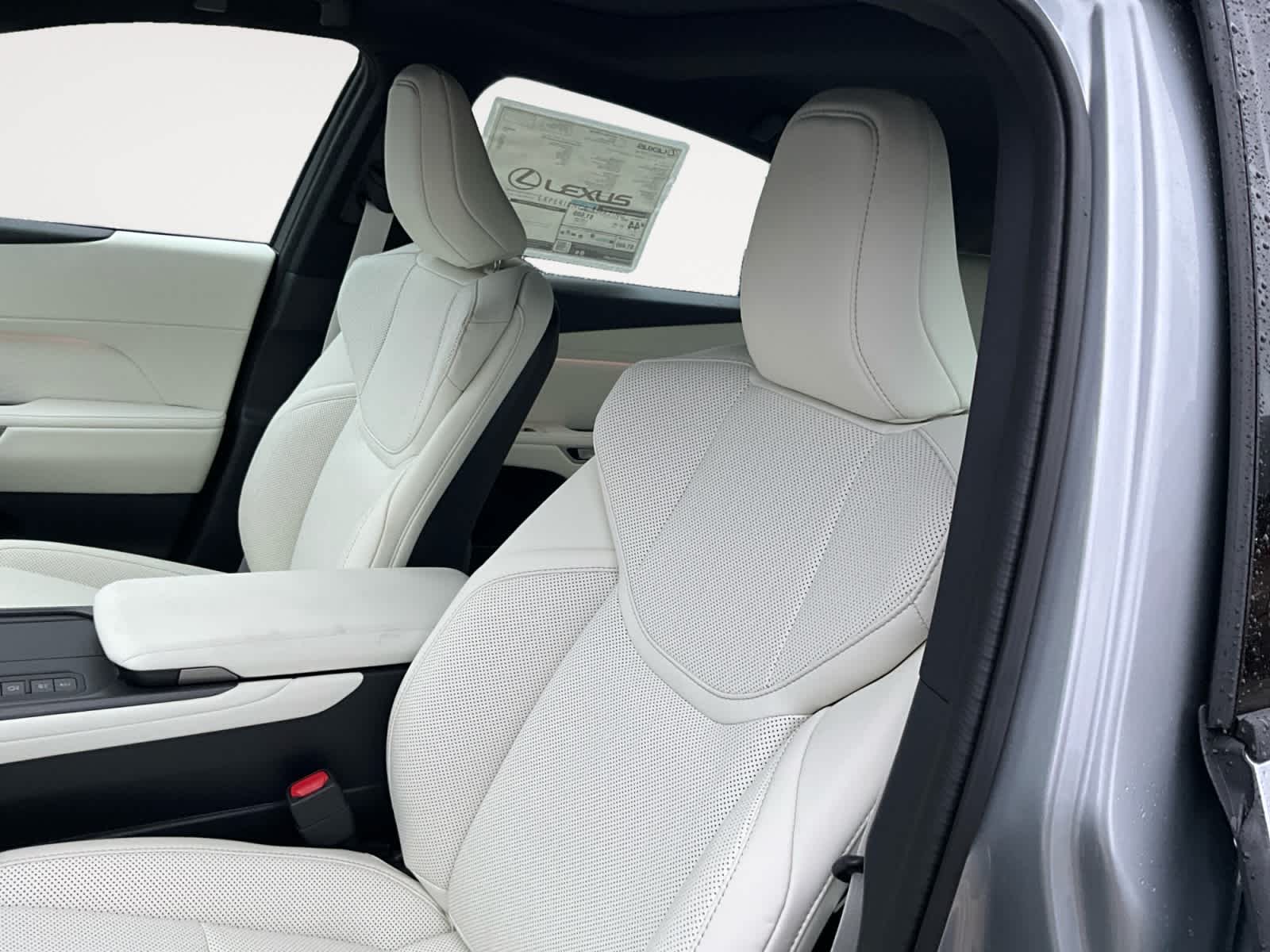 2026 Lexus ES 350h Premium+