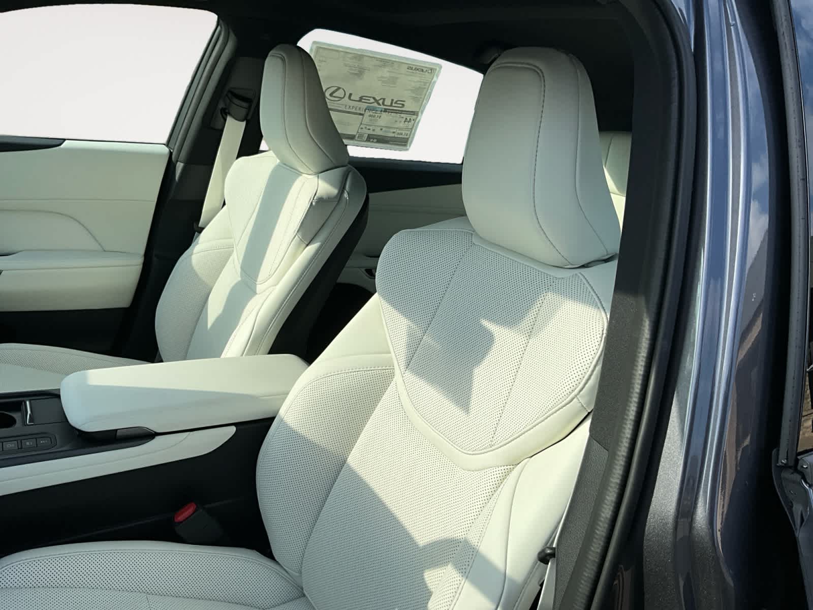 2026 Lexus ES 350h Premium