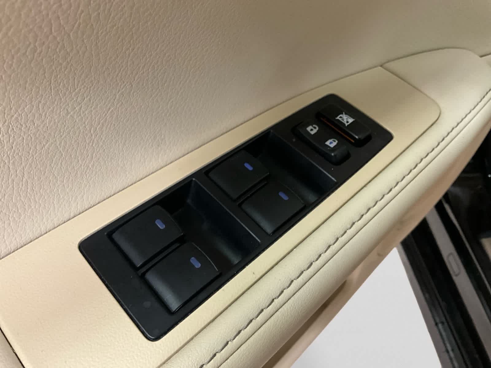 2013 Lexus ES 350 4dr Sdn