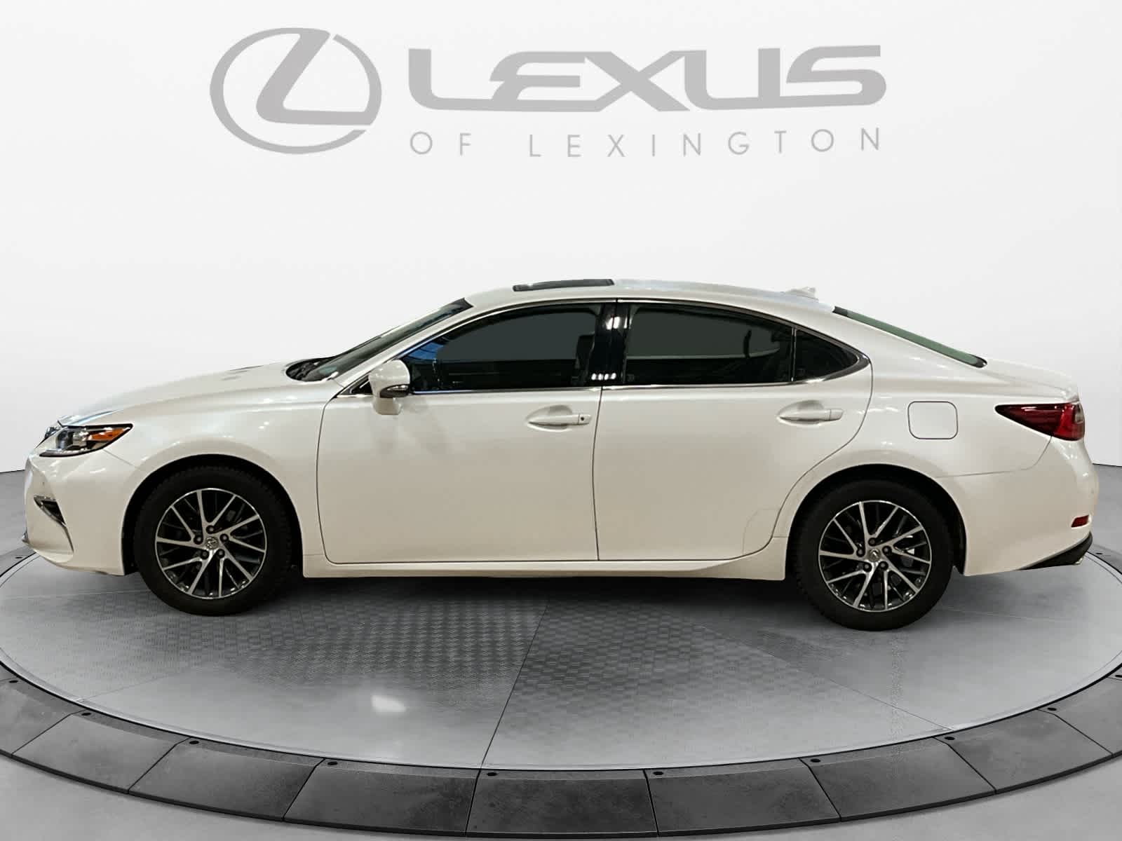 2016 Lexus ES 350 4dr Sdn