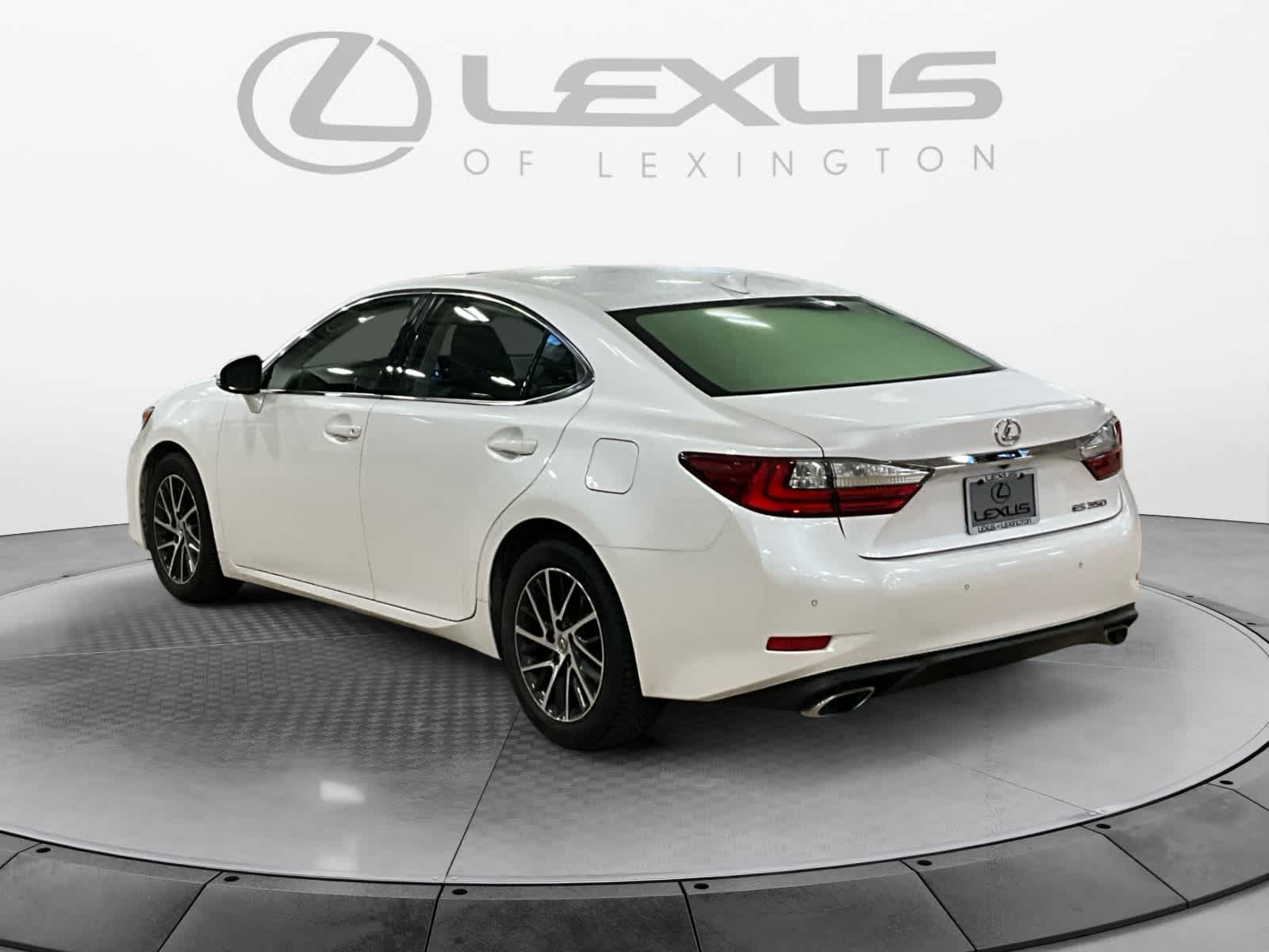 2016 Lexus ES 350 4dr Sdn