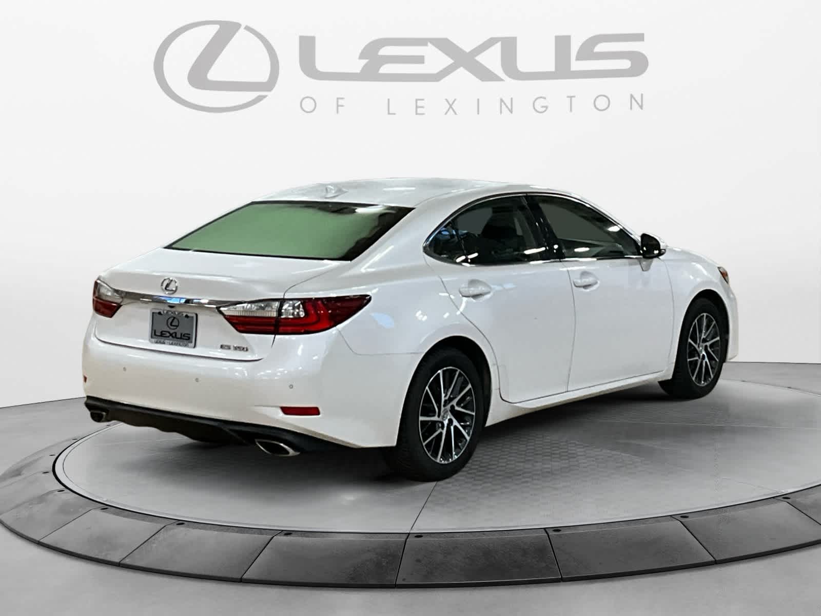 2016 Lexus ES 350 4dr Sdn