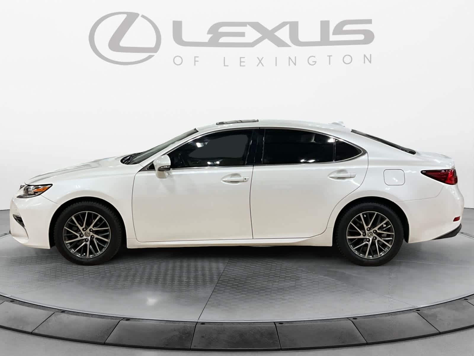 2016 Lexus ES 350 4dr Sdn