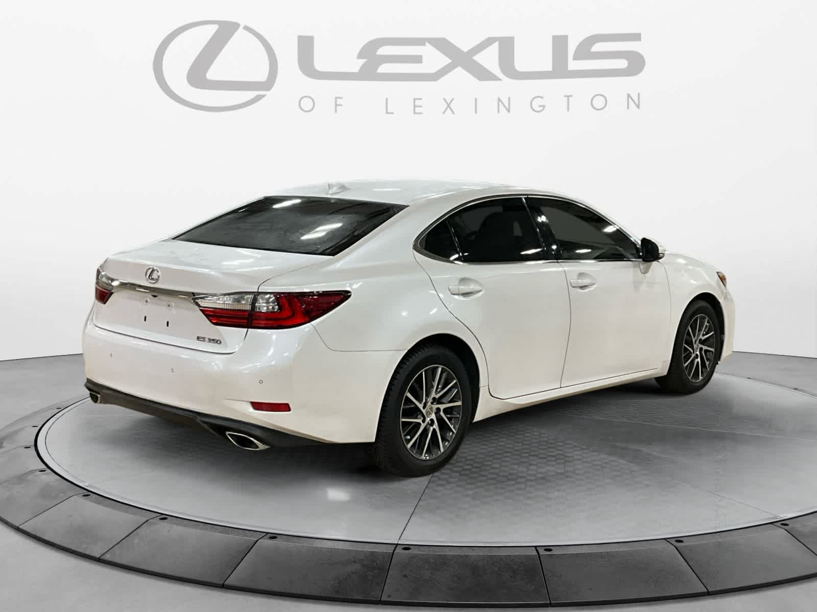 2016 Lexus ES 350 4dr Sdn