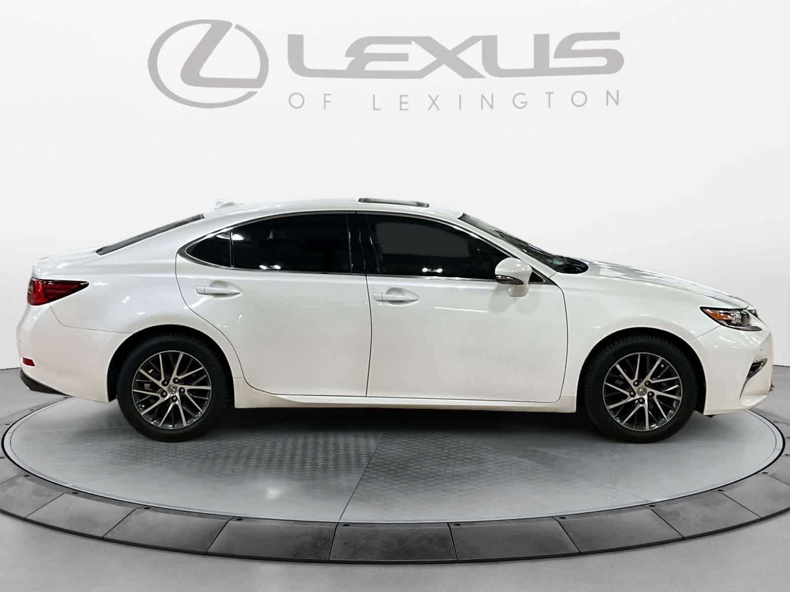 2016 Lexus ES 350 4dr Sdn