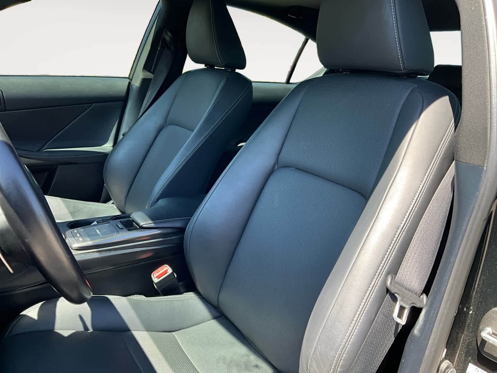 2024 Lexus IS 350 F SPORT Design