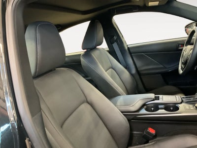 2025 Lexus IS 350 F SPORT Design