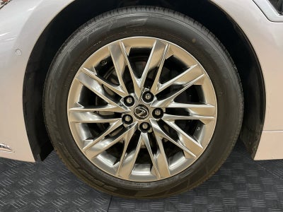 2022 Lexus LS 500h LS 500h