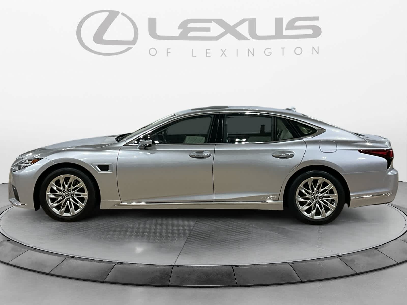 2022 Lexus LS 500h LS 500h