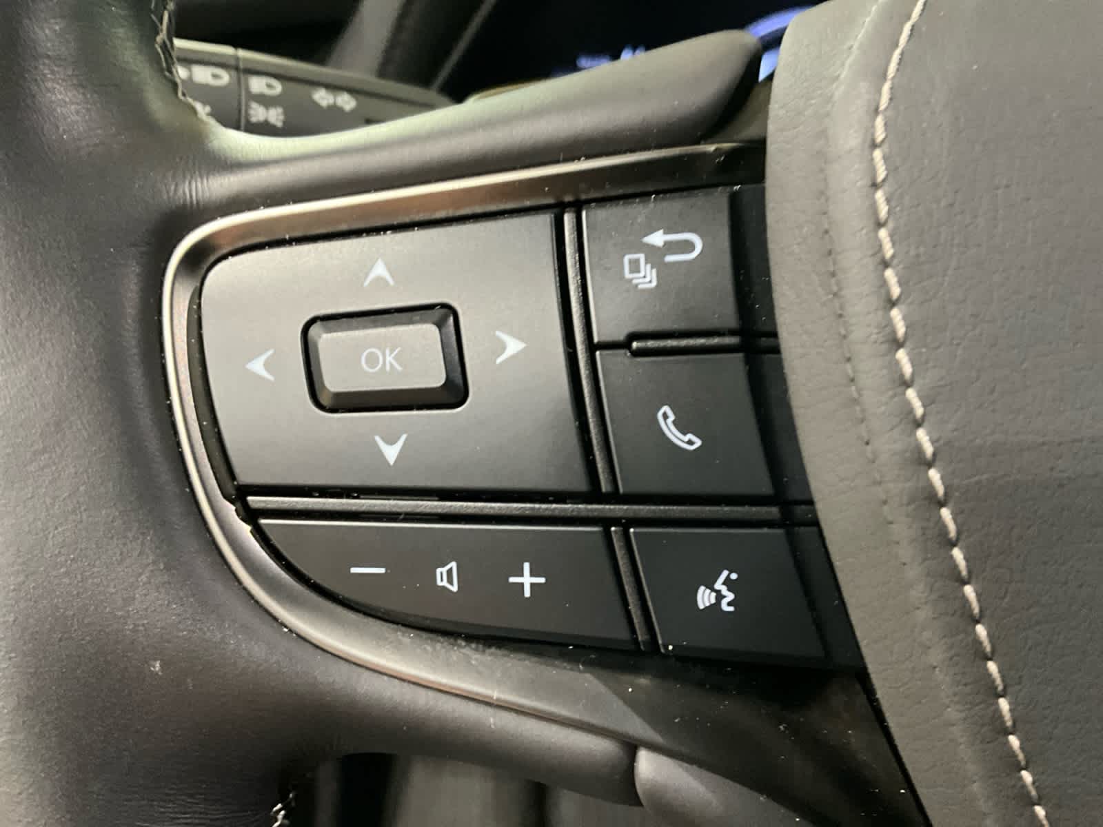 2023 Lexus LS 500h LS 500h