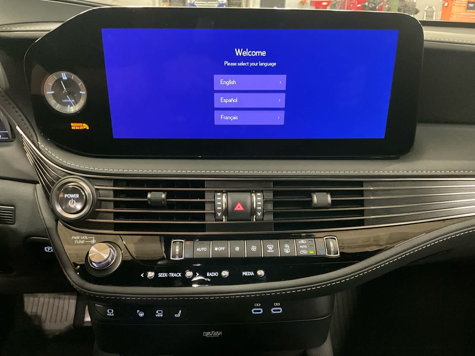 2023 Lexus LS 500h LS 500h