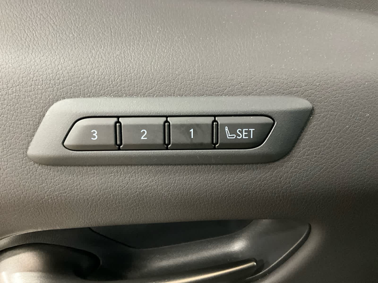 2024 Lexus UX 250h F SPORT Handling
