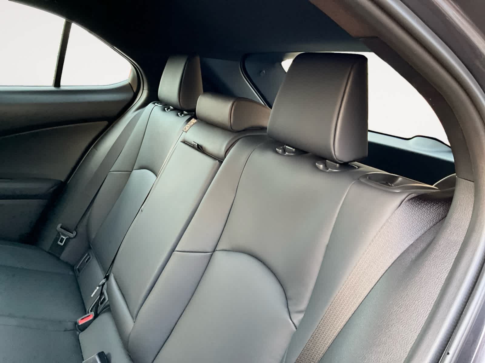 2026 Lexus UX 300h F SPORT Design