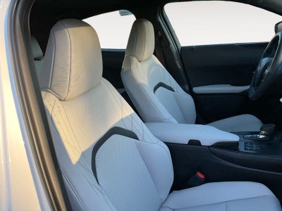 2026 Lexus UX 300h F SPORT Design