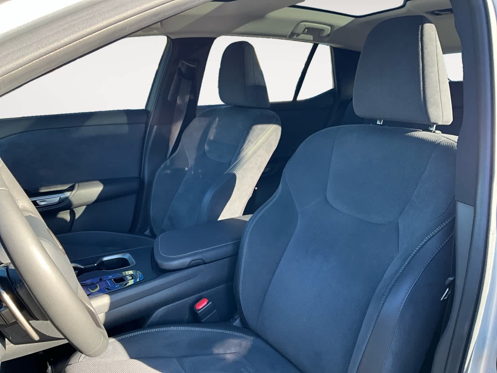 2024 Lexus RZ 450e Luxury