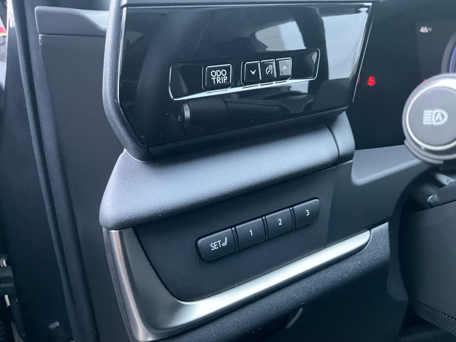 2023 Lexus RZ Luxury