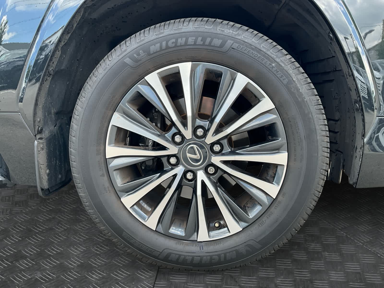 2022 Lexus LX 600 Premium