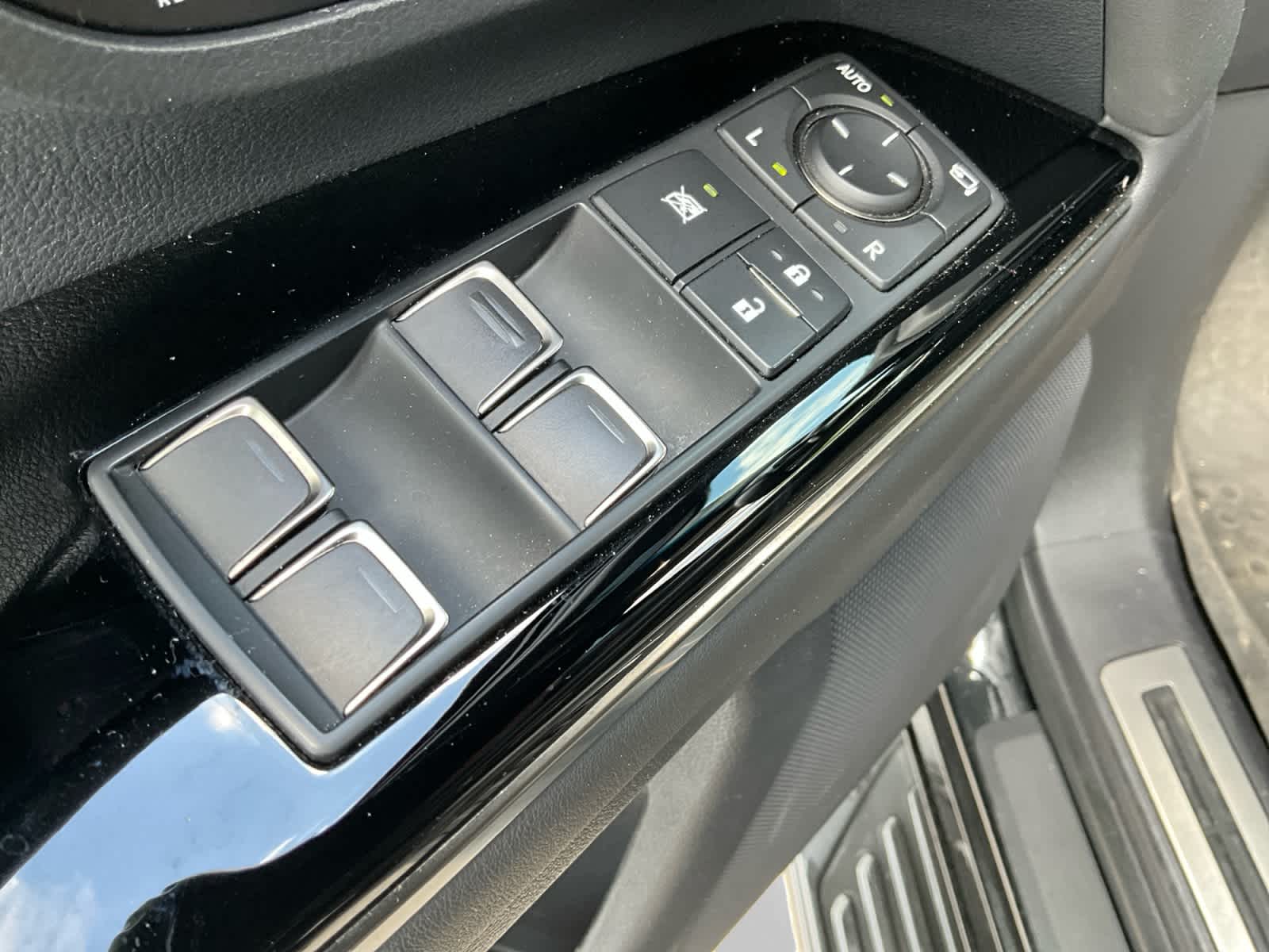 2022 Lexus LX 600 Premium