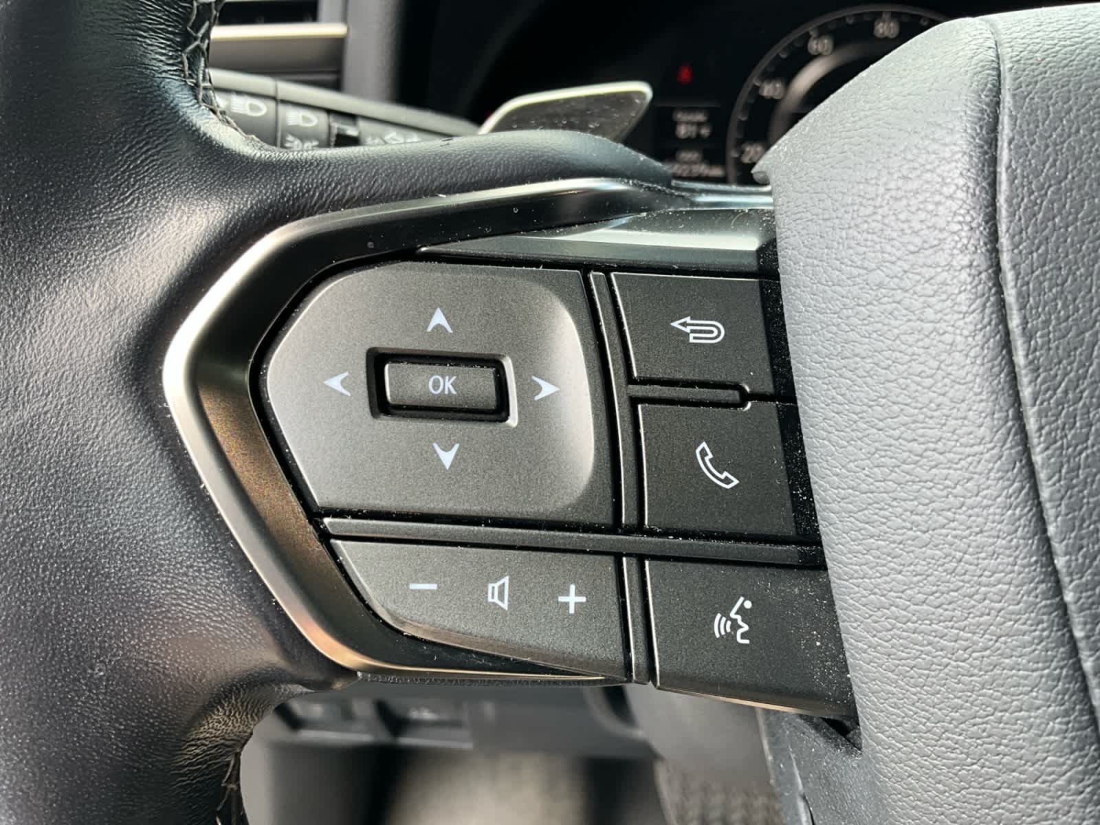 2022 Lexus LX 600 Premium