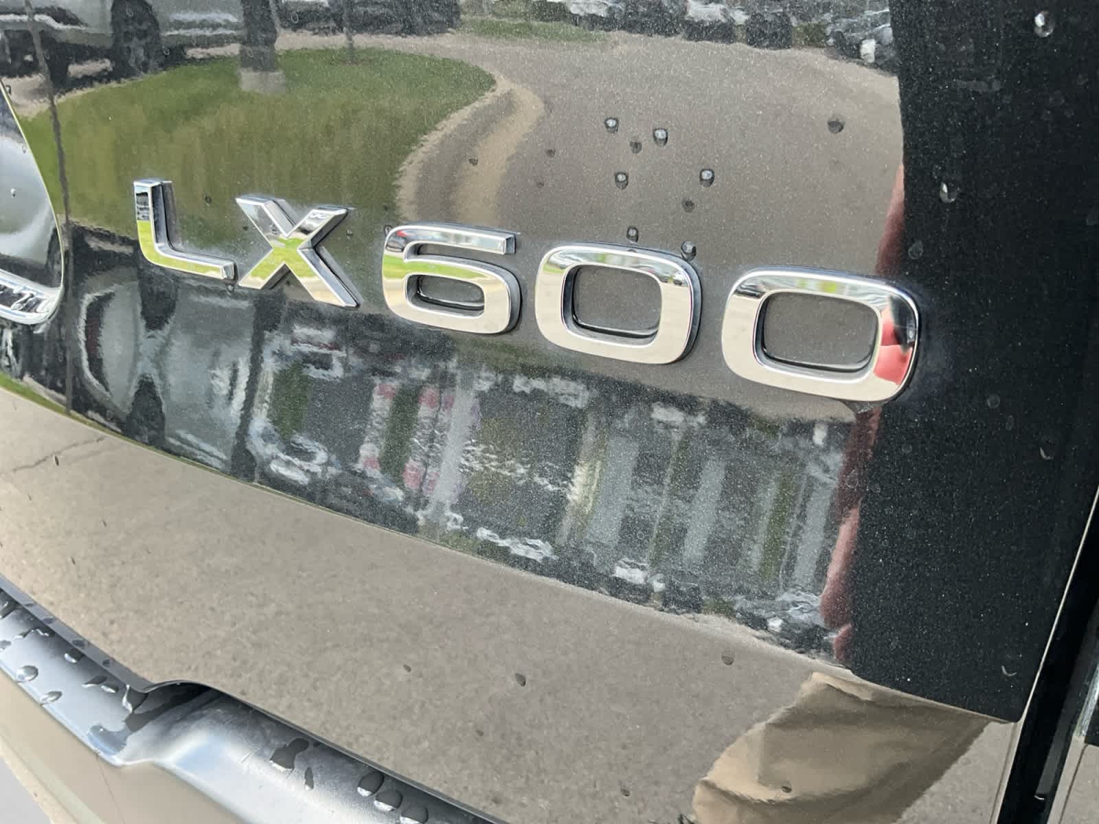 2022 Lexus LX 600 Premium