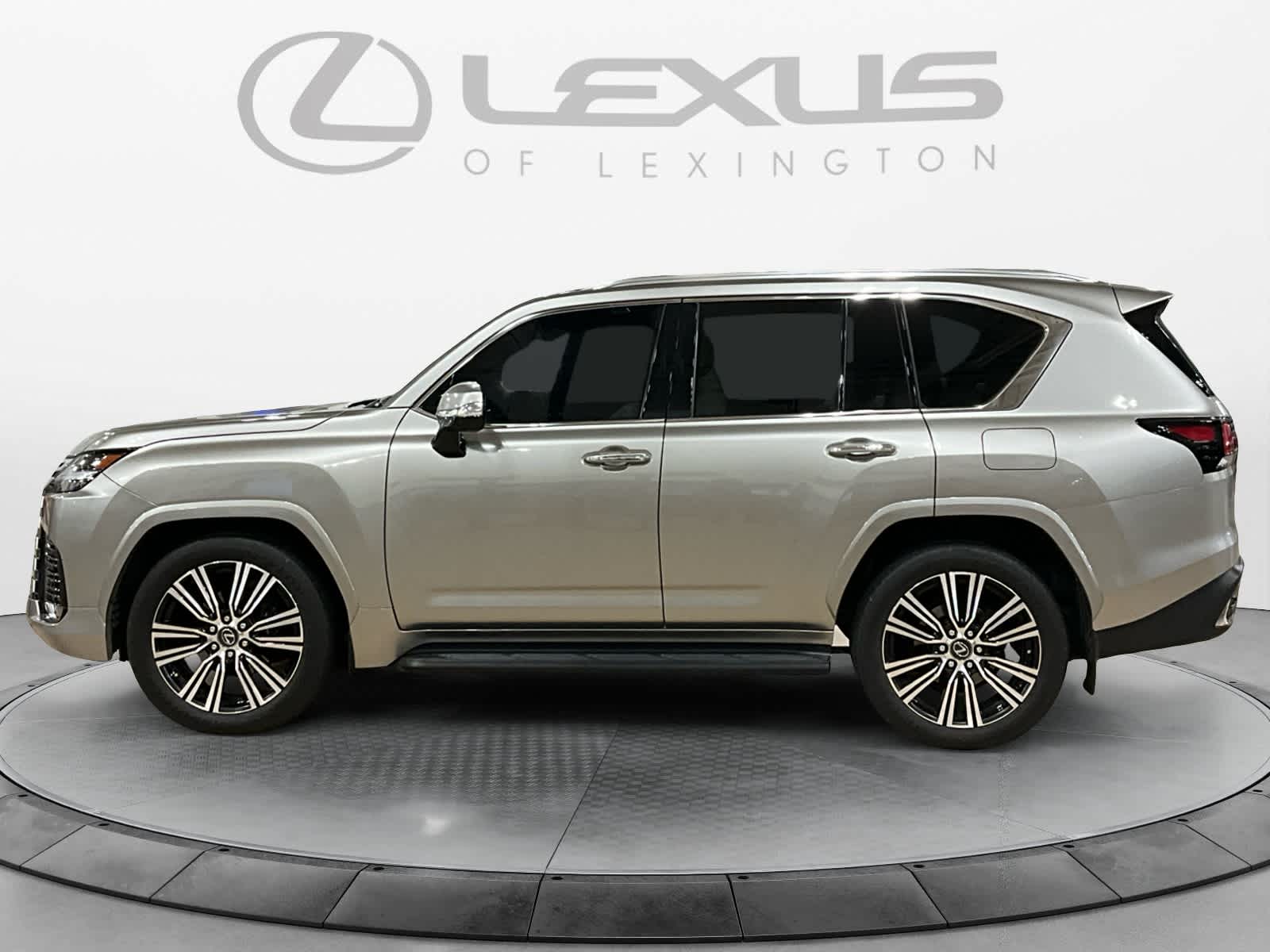 2022 Lexus LX 600 Luxury
