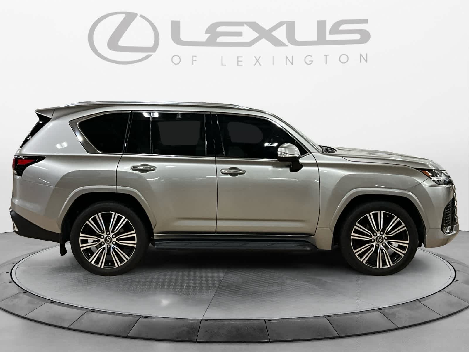 2022 Lexus LX 600 Luxury