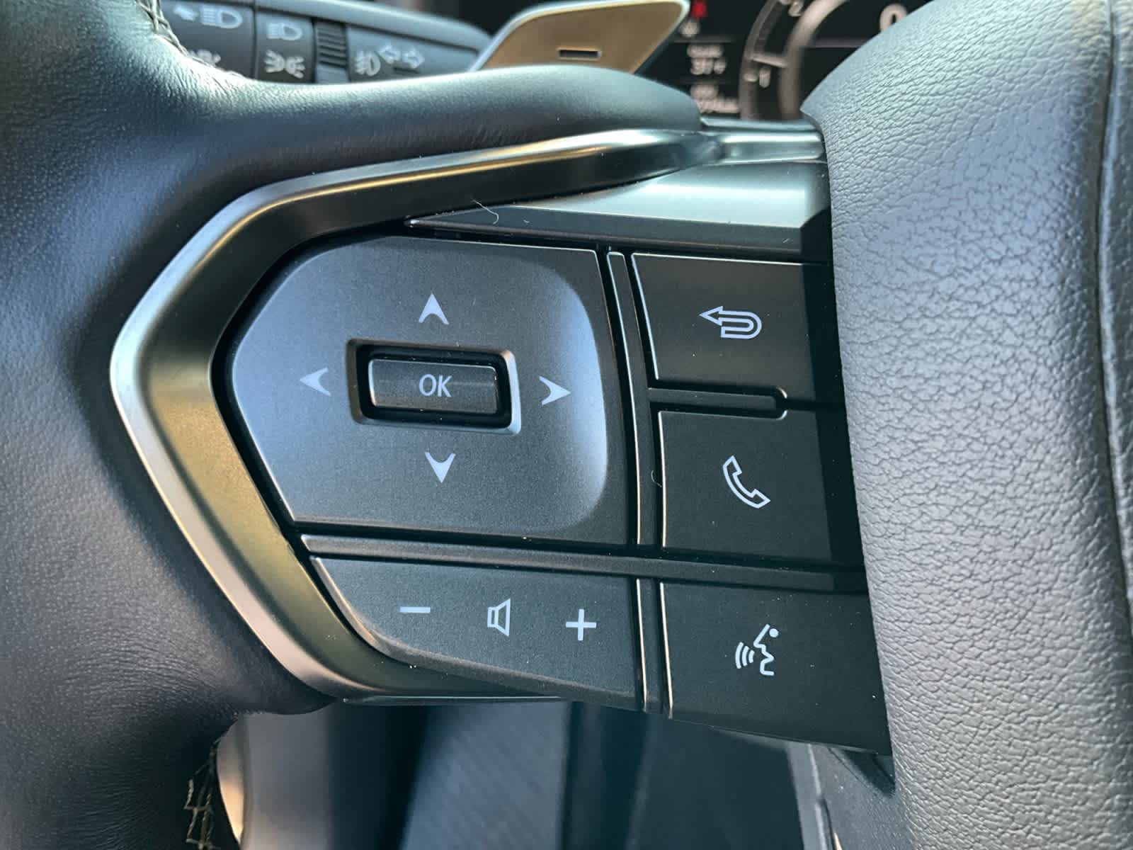 2023 Lexus LX 600 Luxury