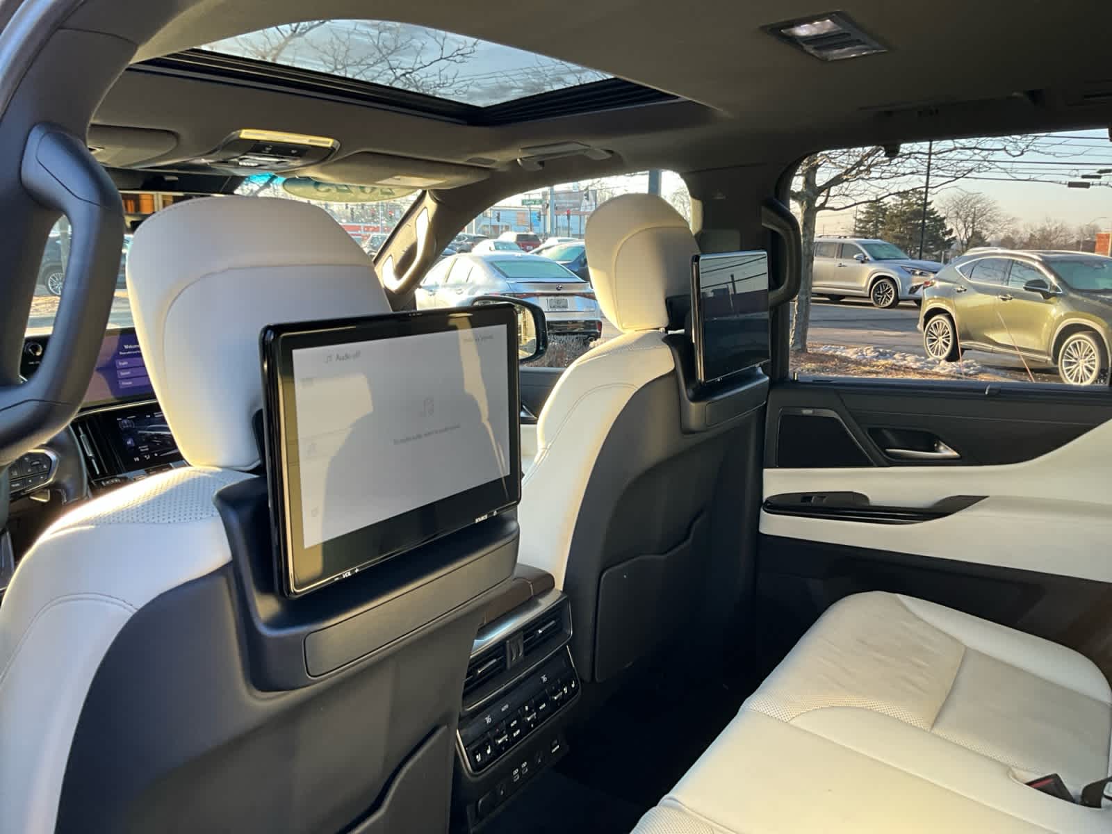 2023 Lexus LX 600 Luxury