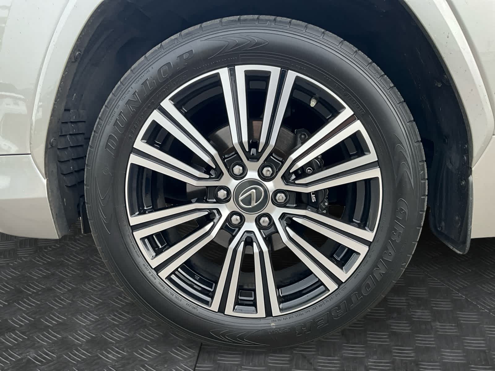 2023 Lexus LX 600 Luxury