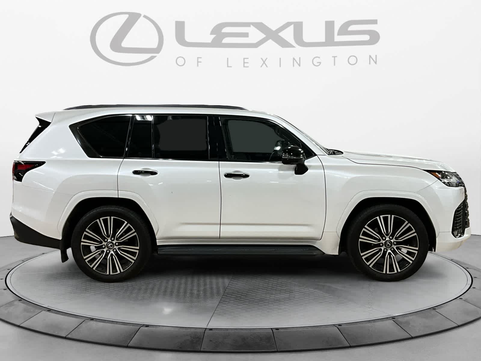 2024 Lexus LX 600 Luxury