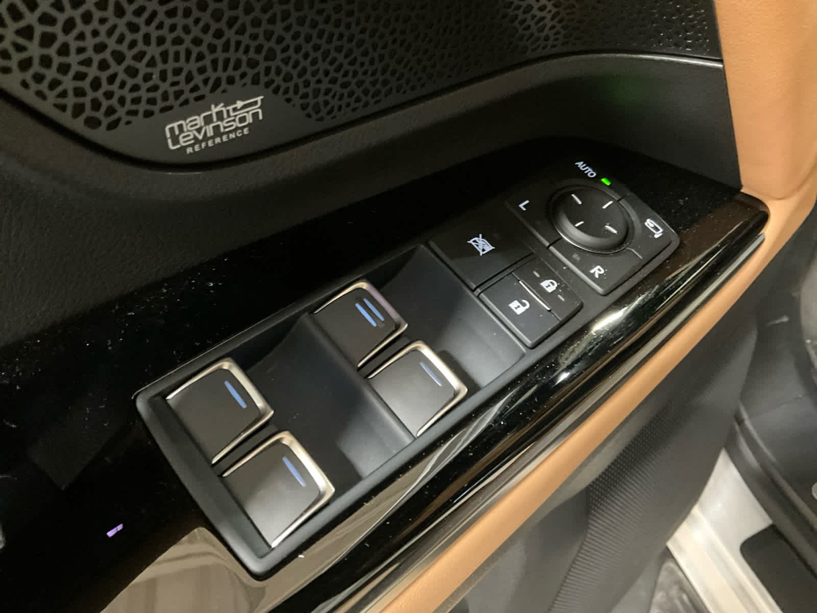 2026 Lexus LX 700h Luxury