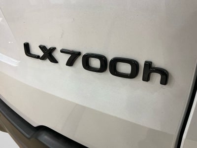 2026 Lexus LX 700h Luxury