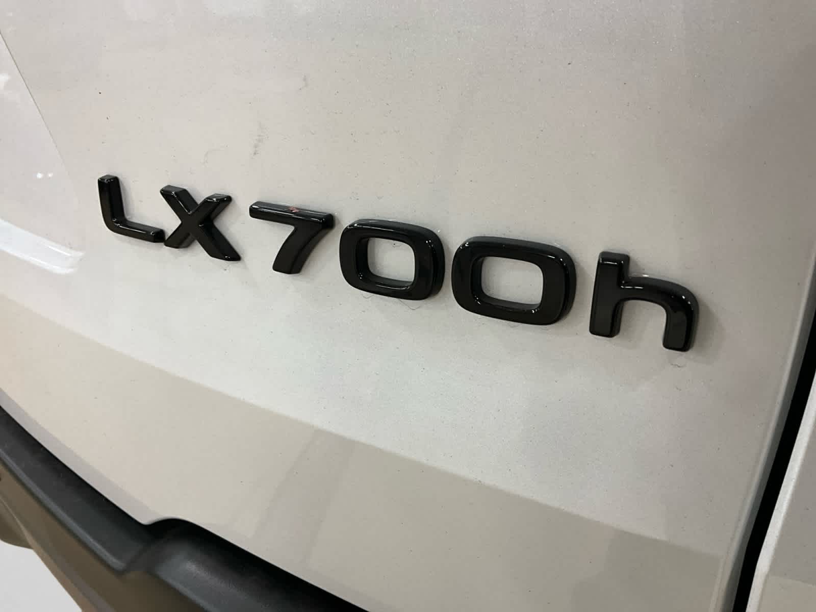 2026 Lexus LX 700h Luxury
