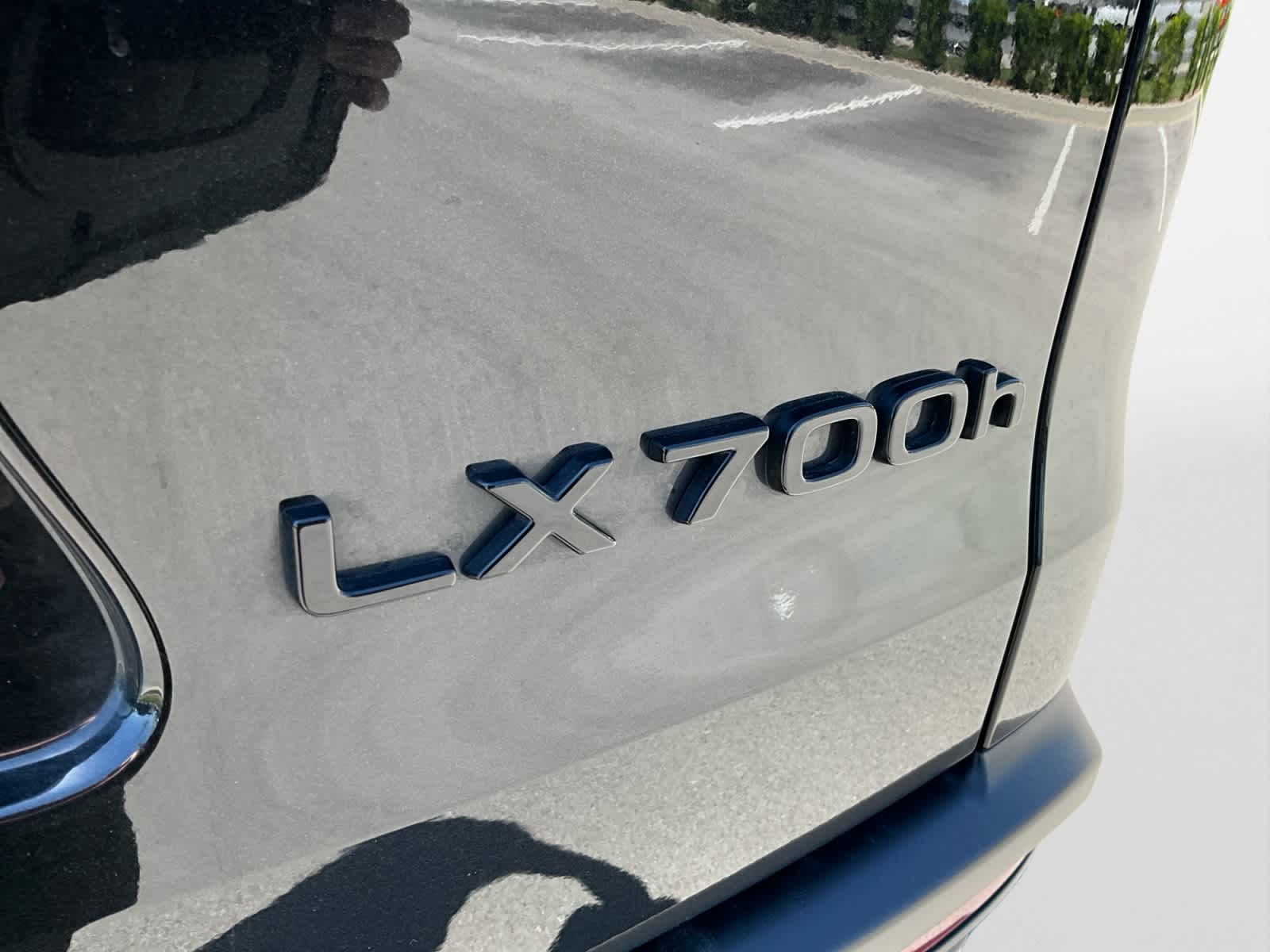 2026 Lexus LX 700h Luxury