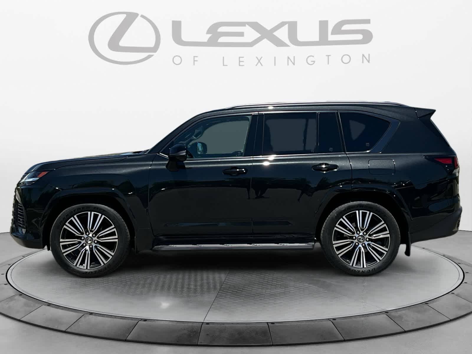 2026 Lexus LX 700h Luxury