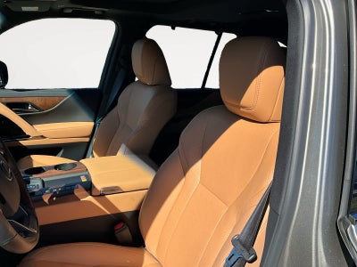 2026 Lexus LX 700h Luxury