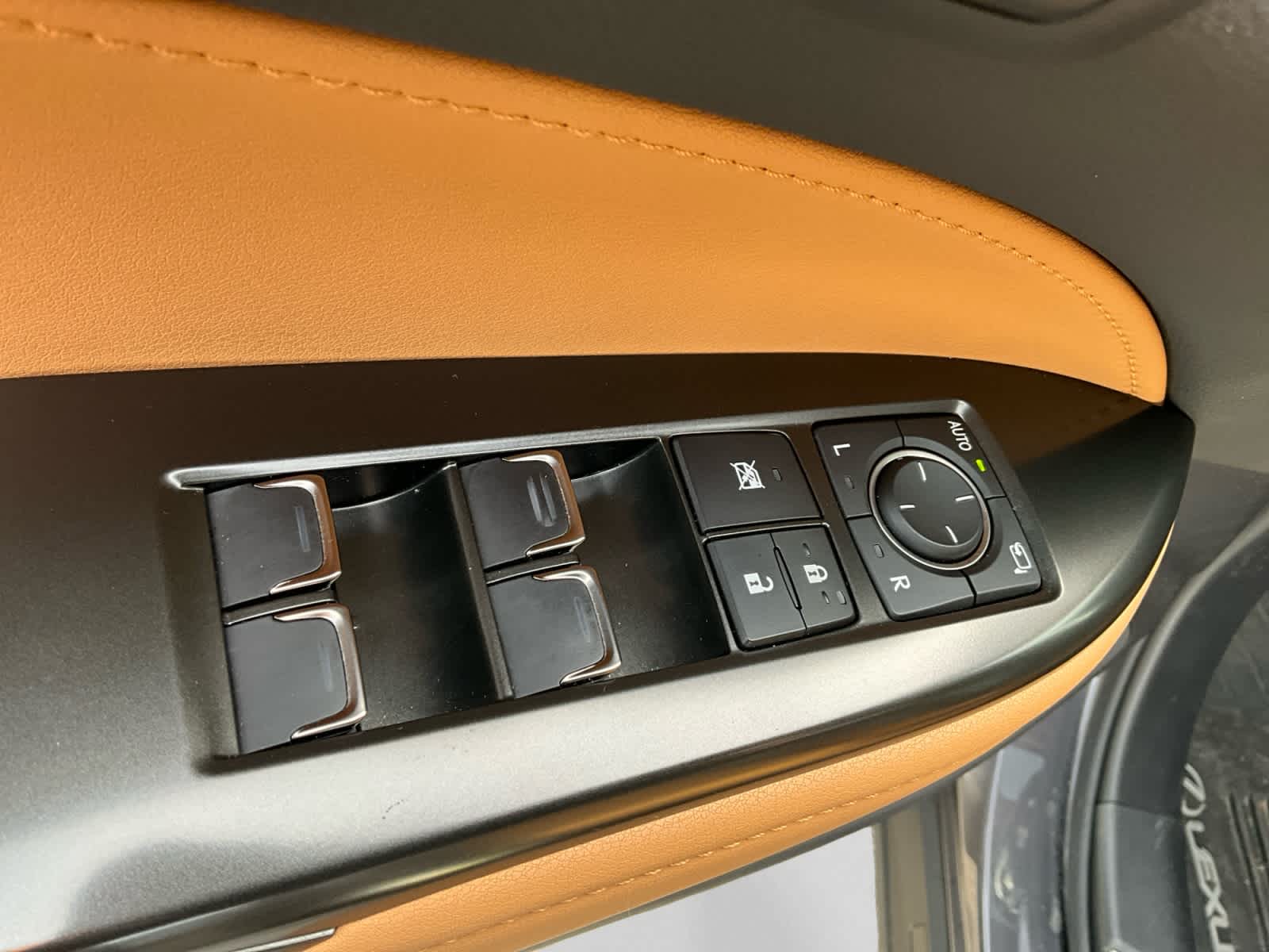 2024 Lexus NX 350h Premium