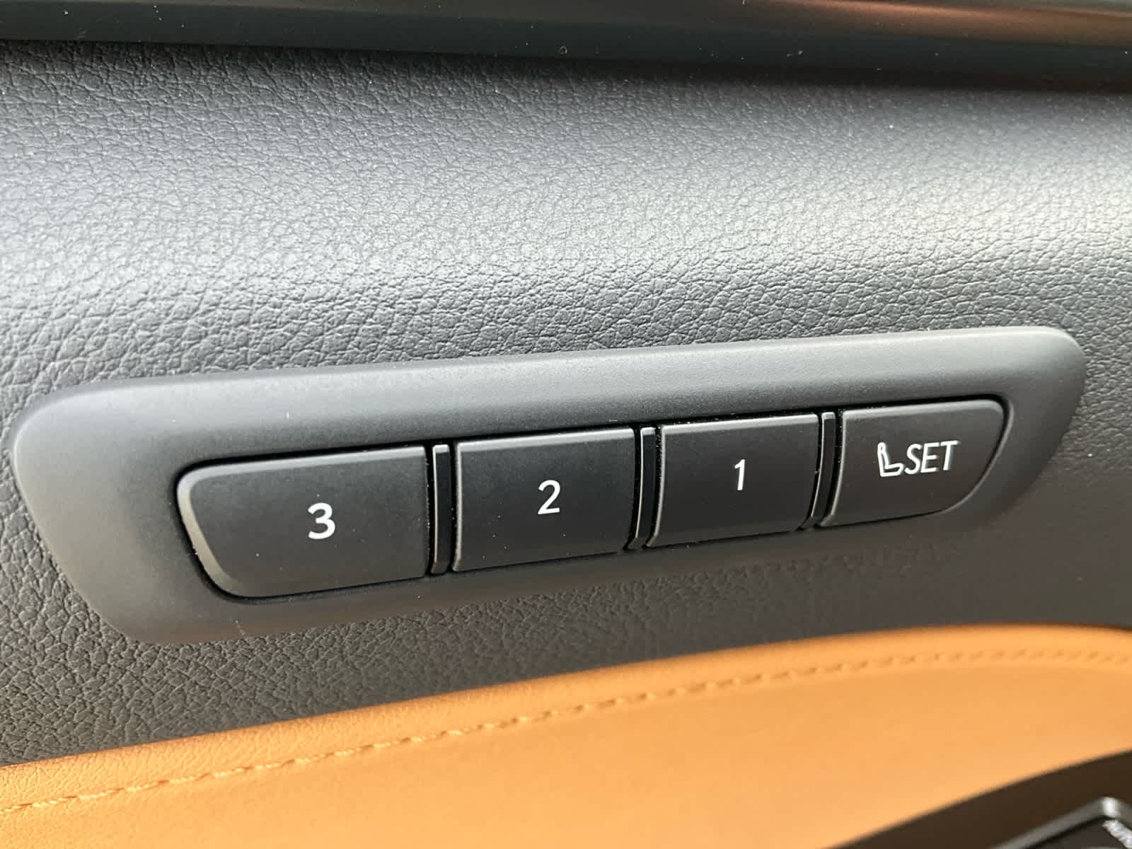 2024 Lexus NX 350h Premium