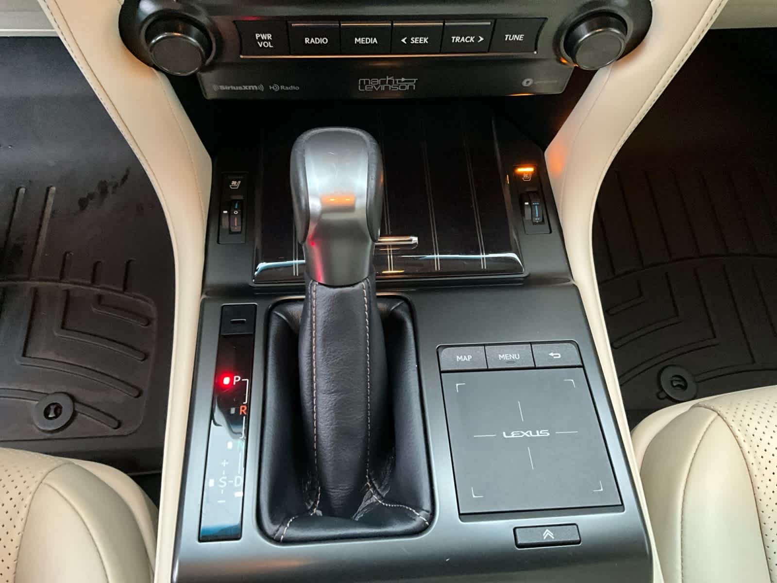 2023 Lexus GX Luxury