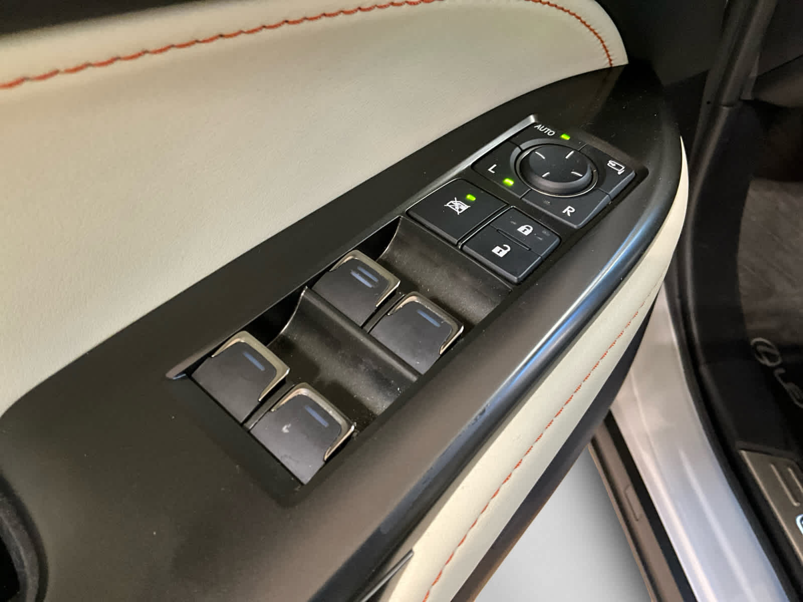 2024 Lexus NX 350h Luxury