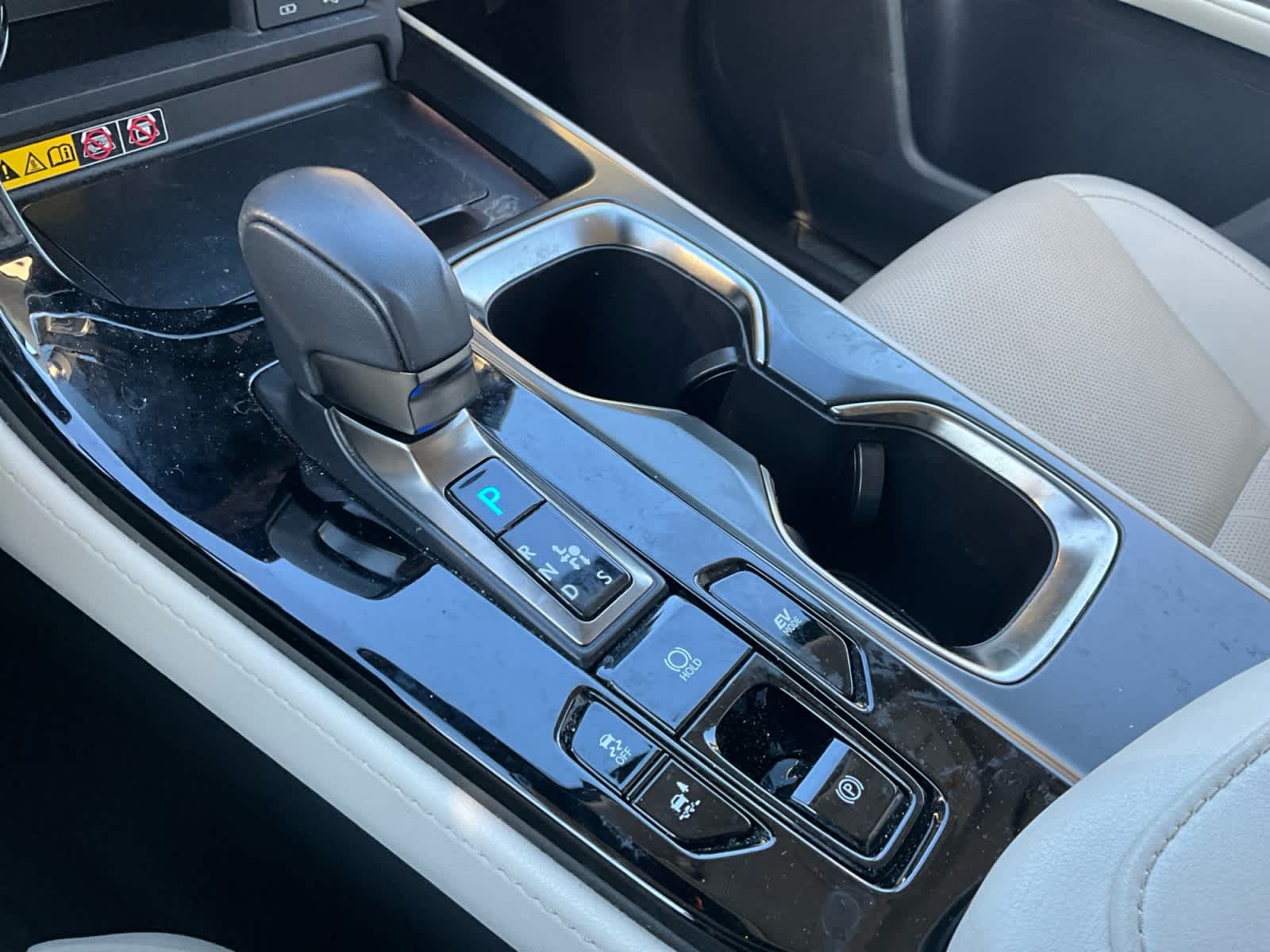 2025 Lexus NX 350h Luxury