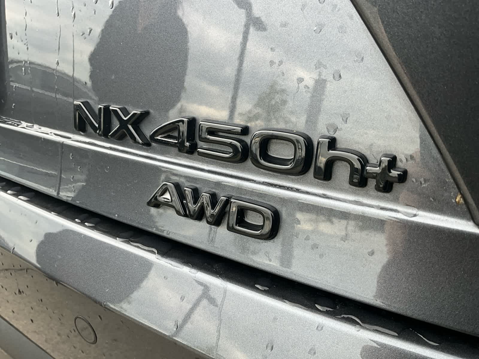 2025 Lexus NX 450h+ Luxury