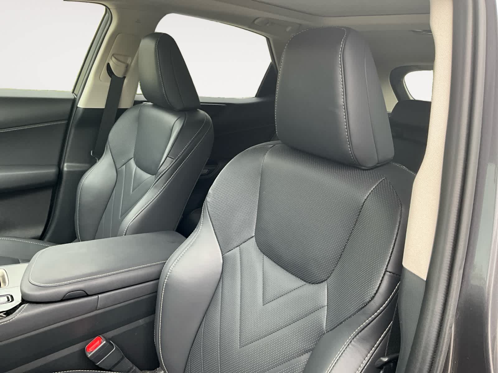 2025 Lexus NX 450h+ Luxury